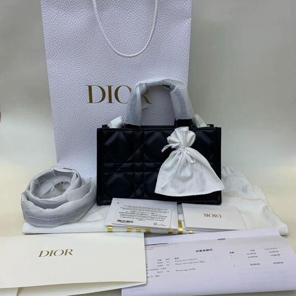 Dior Women Pre-Loved Bag Brand New Condition - Picture 1 of 8